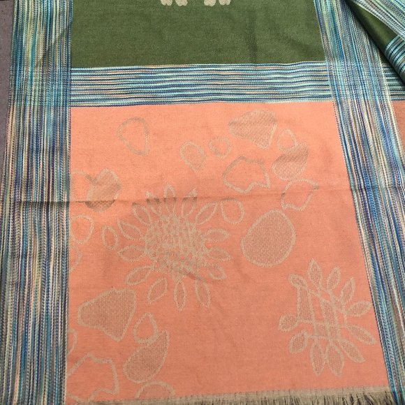 Gorgeous NEW scarf/shawl - green and pale orange - Picture 2 of 6